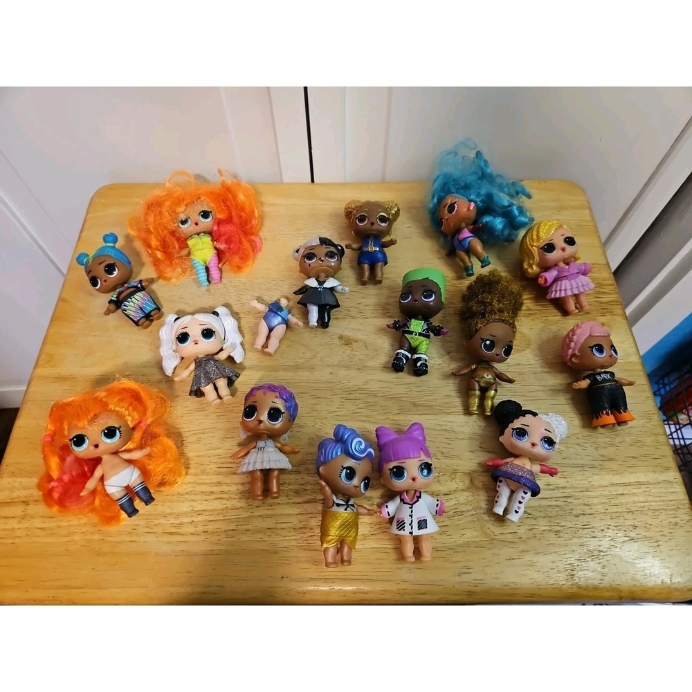 Used Mixed Lot 15 Surprise Small figures‎ Dolls & Clothes
